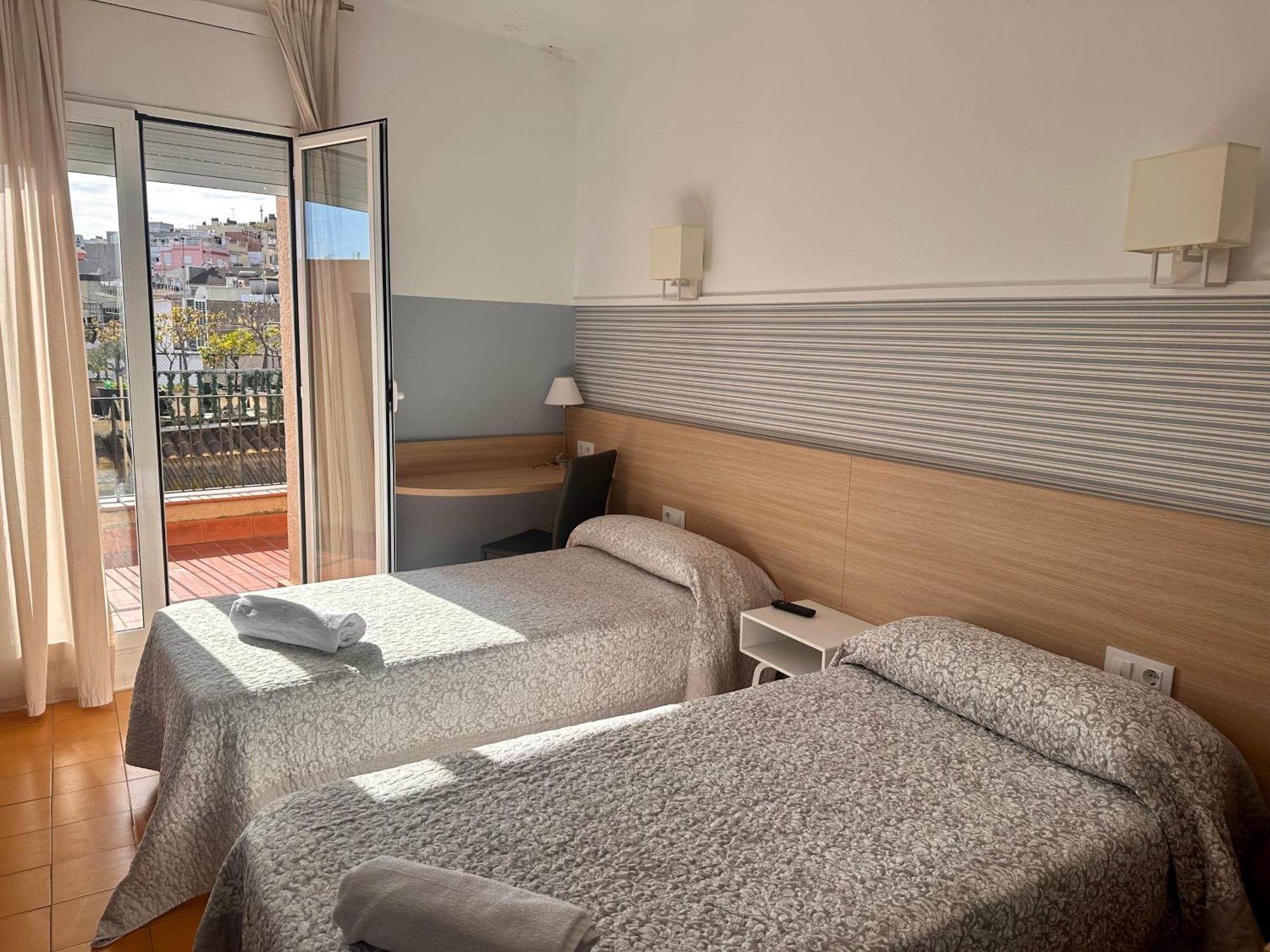 Can Setmanes By Cozycatalonia Blanes Extérieur photo